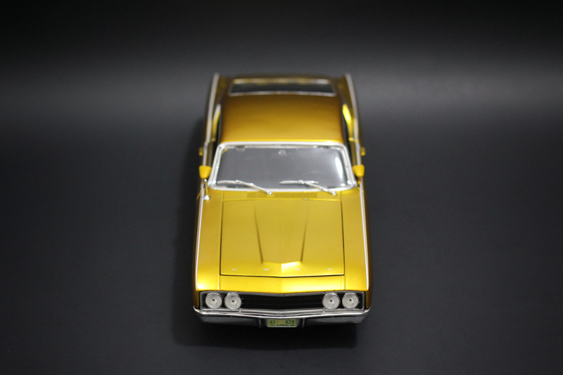 Illustration for article titled Car Week: Custom 1/18 Maisto Ford Torino Talladega Coyote